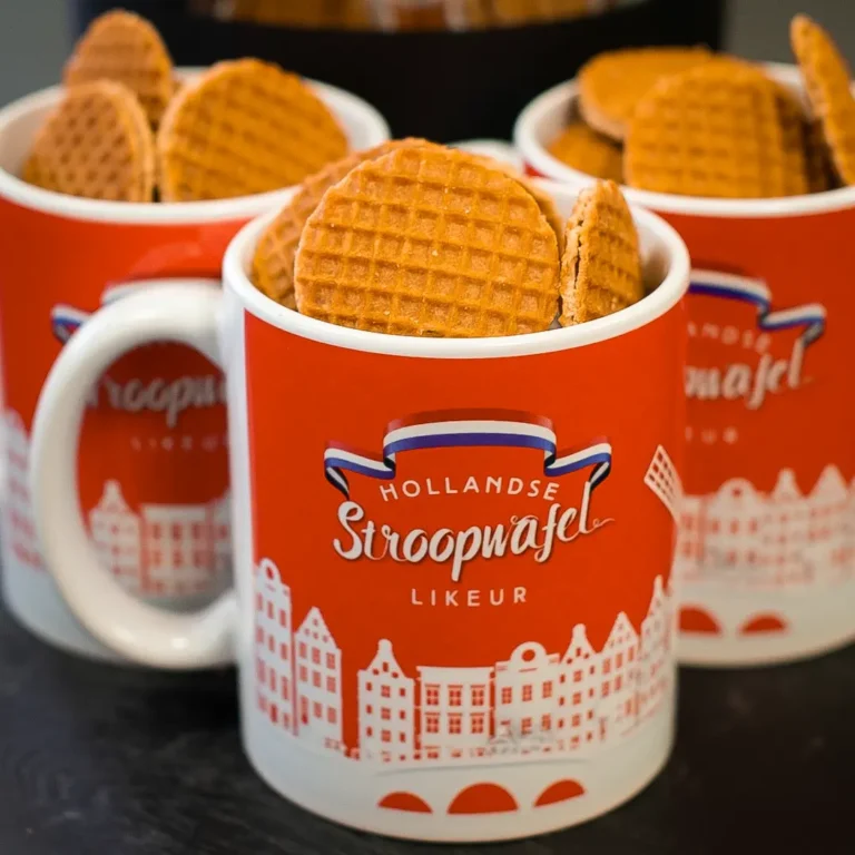 Hollandse Stroopwafellikeur op social media